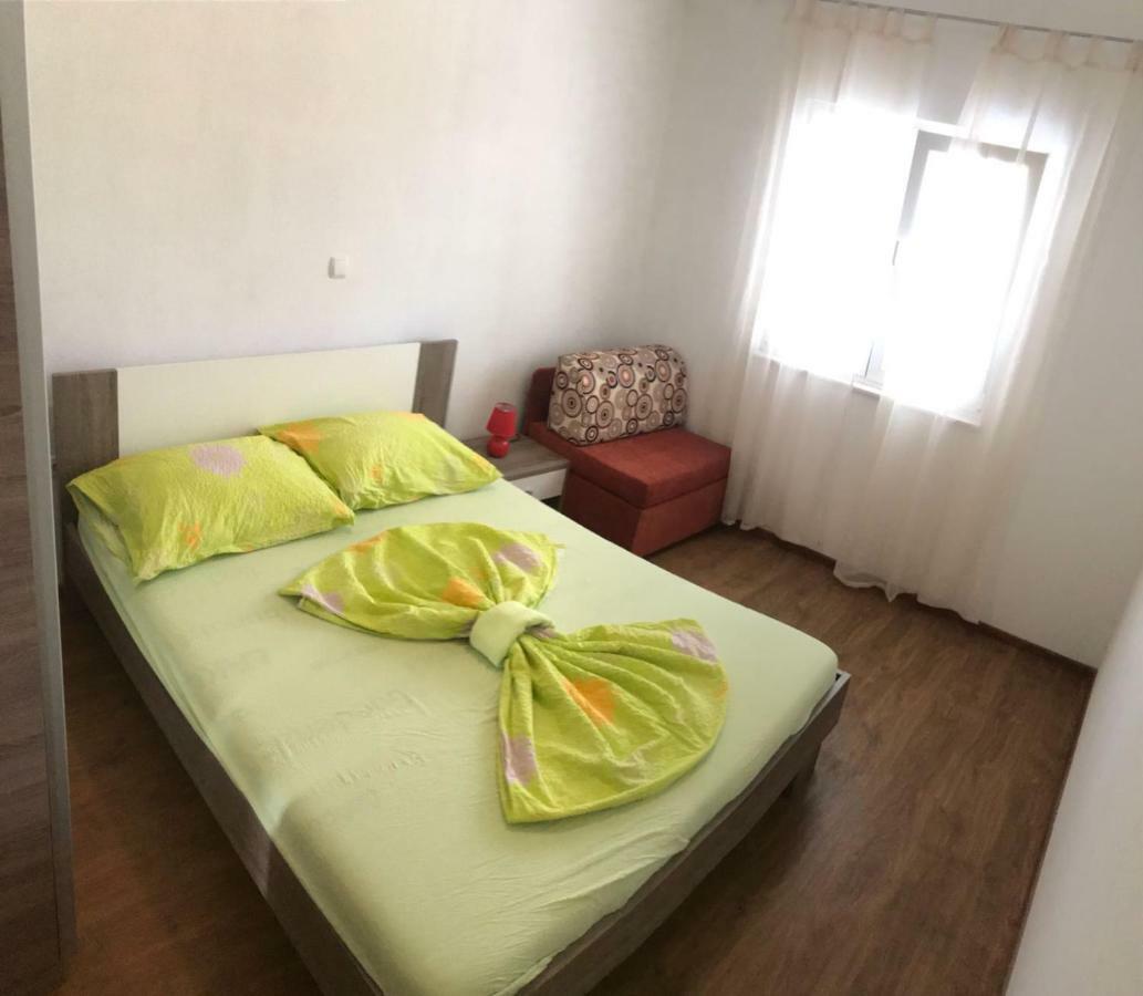 Apartmani Kulas Pakoštane Buitenkant foto