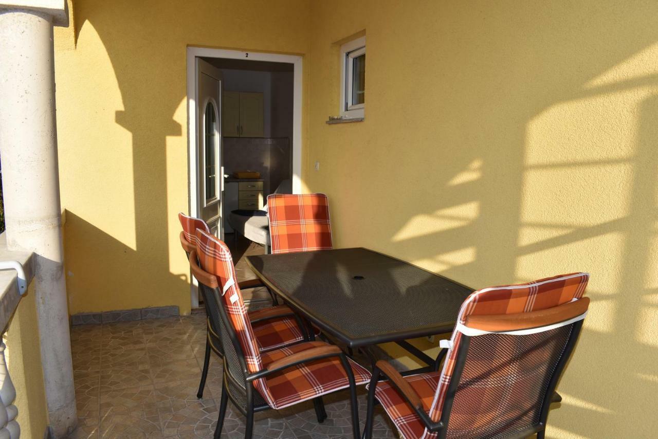 Apartmani Kulas Pakoštane Buitenkant foto