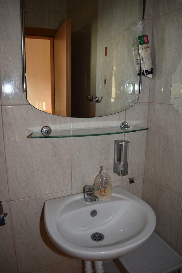 Apartmani Kulas Pakoštane Buitenkant foto